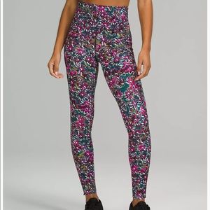 Lululemon Leggings size 0 NWT